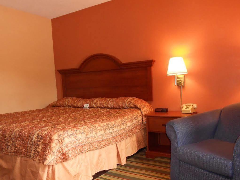 Baymont By Wyndham Troy Hotel Luaran gambar