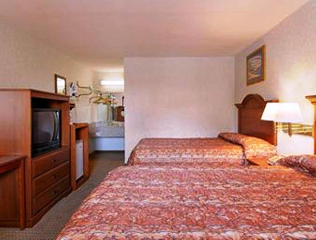 Baymont By Wyndham Troy Hotel Luaran gambar